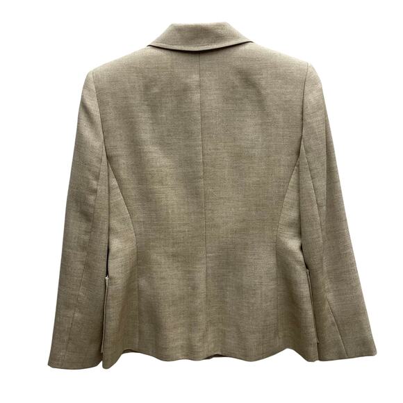 Tahari Arthur S. Levine Blazer and Pant Suit Size 8 Petite - Picture 7 of 8